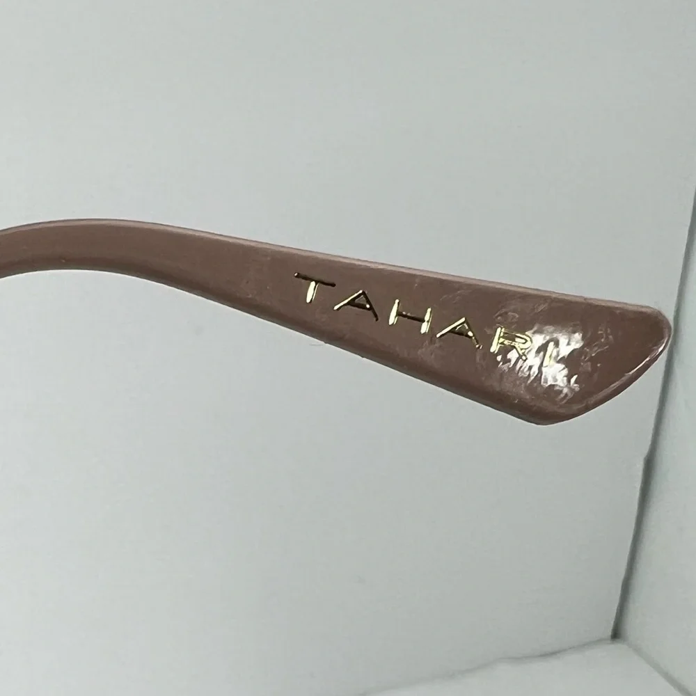 TAHARI AVIATOR 100% UV PROTECT SUNGLASSES,GOLD METAL FRAME,CRYSTALS ON THE SIDE